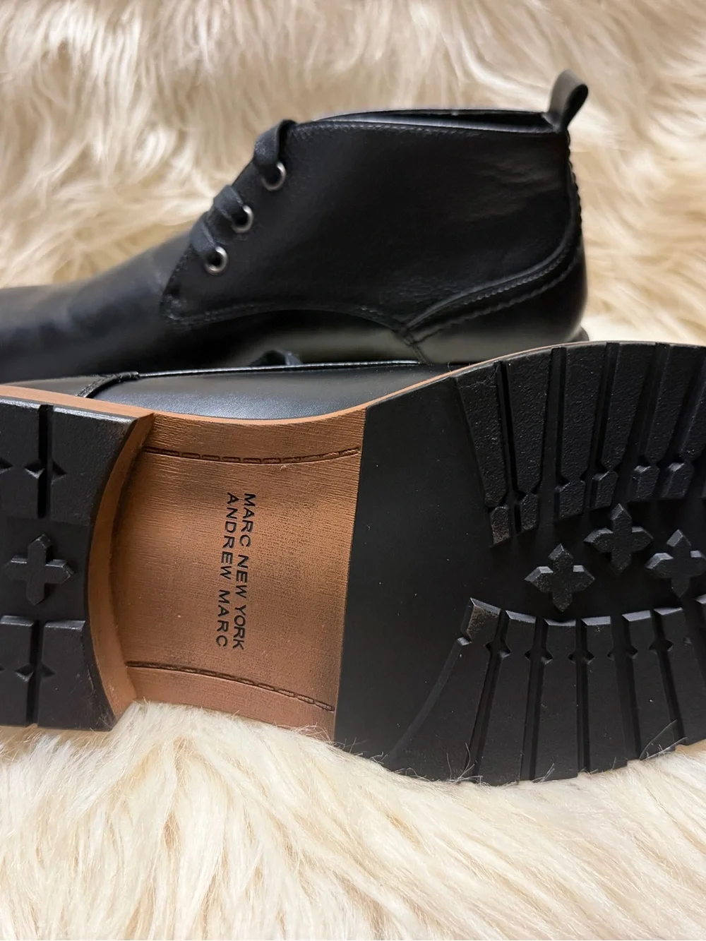 Andrew Marc Men's Black Leather Lace-Up SIZE 10.5